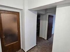 Dorobanti (stradal), reper  ASE, ap 4 camere, etaj 3/10, bloc 1980